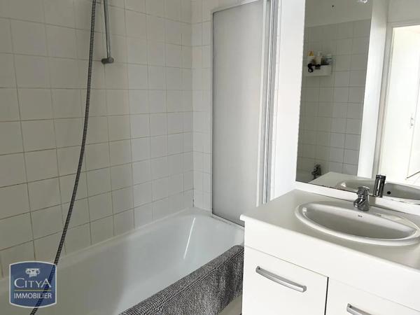 Appartement à louer 3 pièces 69.95m² Amiens (80090)