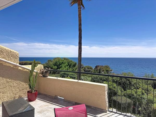 Superbe maison vue mer — Située à Agay dans un lotissement privé avec gardien