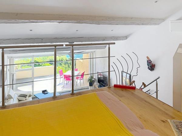 Superbe maison vue mer — Située à Agay dans un lotissement privé avec gardien