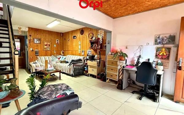 Maison à vendre    3 pièces •  Saint-Denis