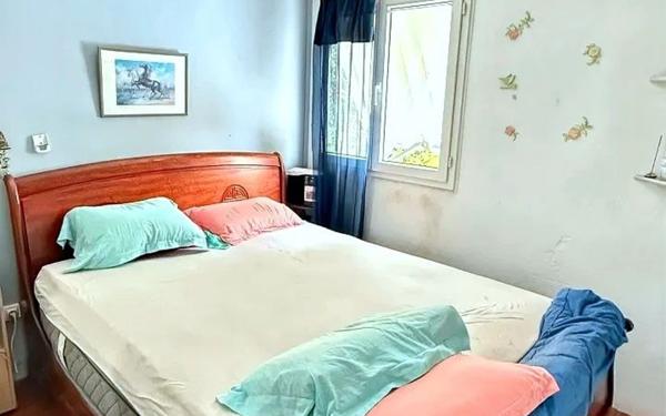 Maison à vendre    3 pièces •  Saint-Denis