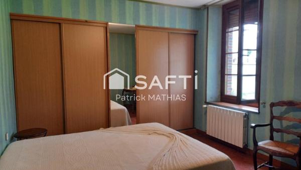 Fort potentiel avec de nombreuses dépendances