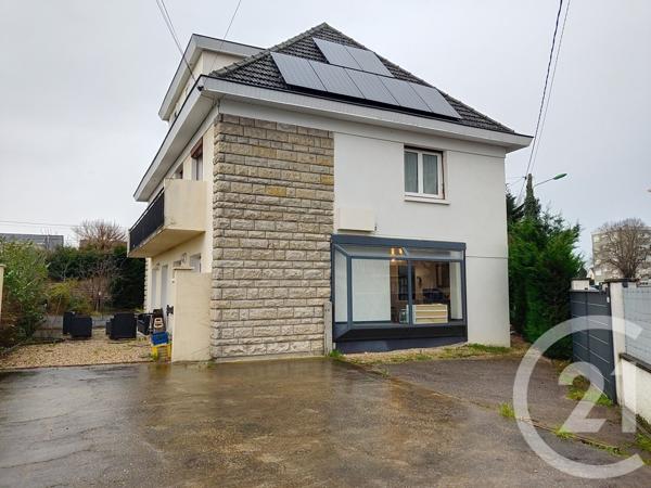 Immeuble à vendre  205 m2 ST ETIENNE DU ROUVRAY - 76