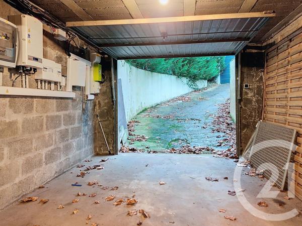 Immeuble à vendre  205 m2 ST ETIENNE DU ROUVRAY - 76