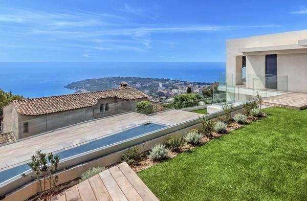 Maison à vendre 5 pièces ROQUEBRUNE CAP MARTIN (06)