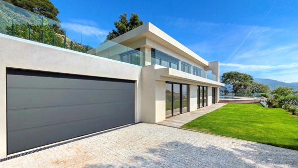 Maison à vendre 5 pièces ROQUEBRUNE CAP MARTIN (06)