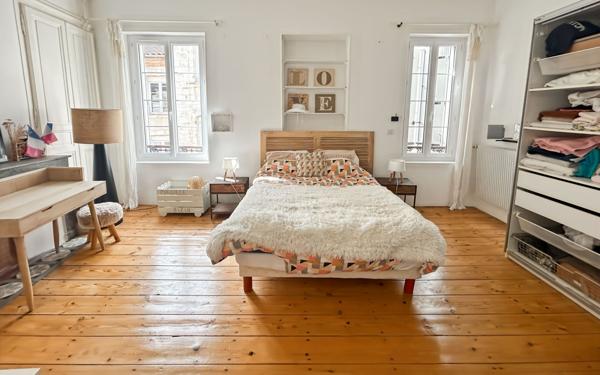 Maison à vendre    7 pièces •  Agen