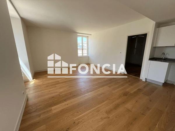 Location Appartement 2 pièces 51.8 m² - 12 RUE DE LA PAILLE Le Mans 72000