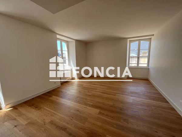 Location Appartement 2 pièces 51.8 m² - 12 RUE DE LA PAILLE Le Mans 72000