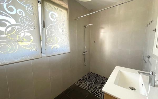 Maison à louer    5 pièces • 176 m2 Cranves-Sales