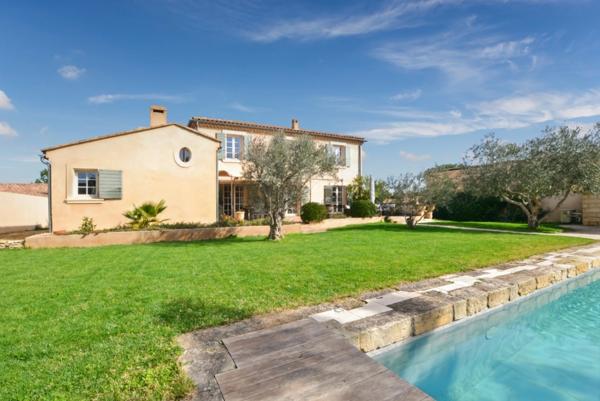 Bastide de caractère de 200 m² avec piscine 1100 m² de terrain, potentiel gîte