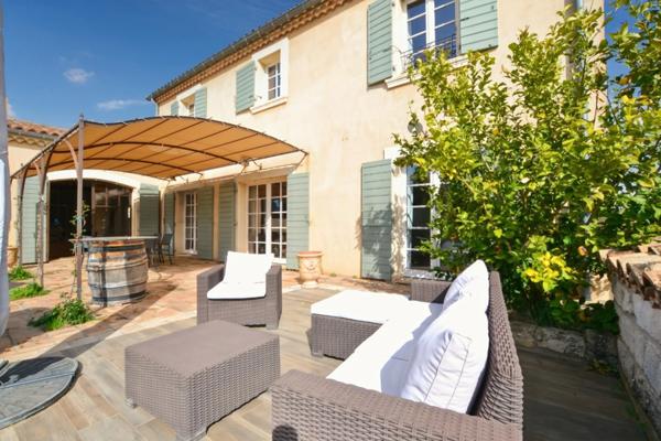 Bastide de caractère de 200 m² avec piscine 1100 m² de terrain, potentiel gîte