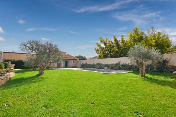 Bastide de caractère de 200 m² avec piscine 1100 m² de terrain, potentiel gîte