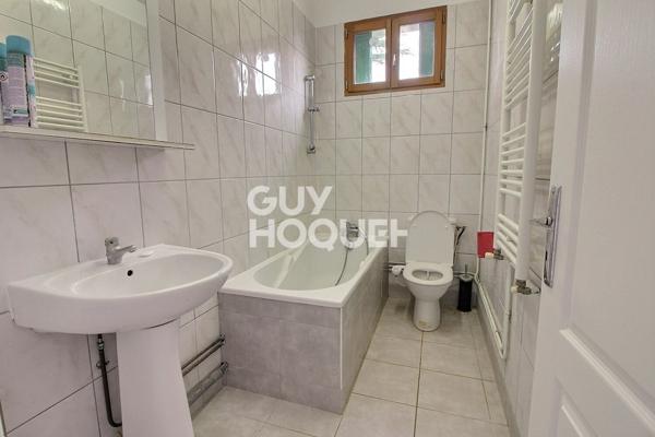 MAISON À LOUER DE 4 PIÈCES DE 76,00 M²