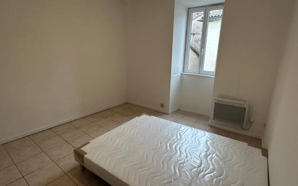 Appartement à louer    3 pièces •  Joyeuse