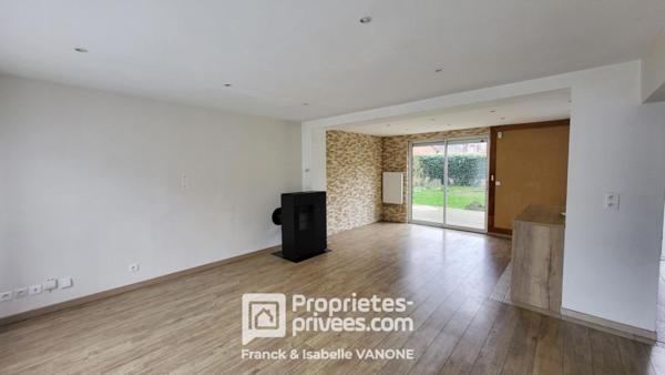 Semi Individuelle - 3 chambres, bureau, jardin, garage, cave - 130m²