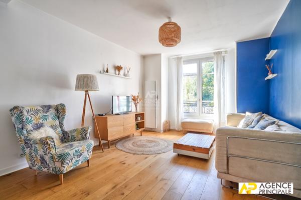 Maison Quartier Saint-Nicolas 104 m2 3 chambres - jardinet 599 000 € ** - Référence 12858