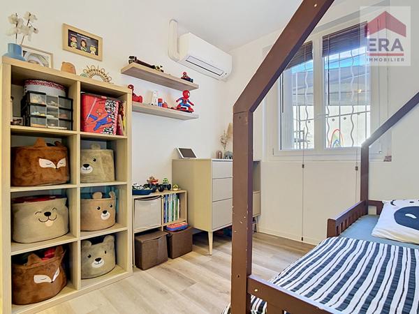 MARSEILLE 5EME - APPARTEMENT T3/4 - AVEC COUR INTERIEURE AU CALME - QUARTIER LA CONCEPTION