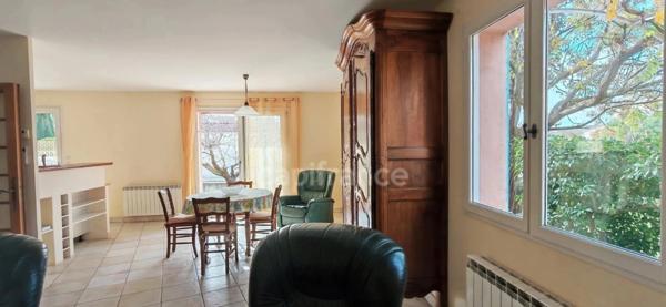 Maison à vendre plain-pied, 4 pièces, FONTVIEILLE (13)