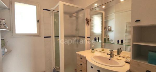 Maison à vendre plain-pied, 4 pièces, FONTVIEILLE (13)