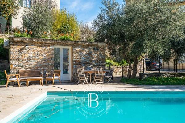 Bastia, Villa 5 Chambres -  273 m² à vendre