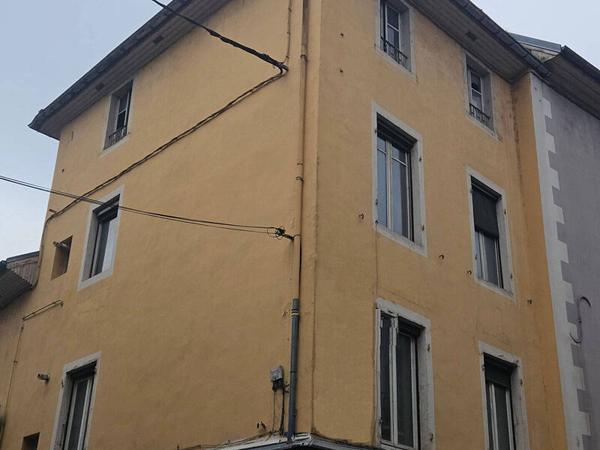 Immeuble à vendre à Le Pont-de-Beauvoisin 38480
