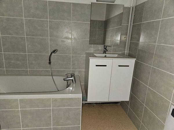 Immeuble à vendre à Le Pont-de-Beauvoisin 38480