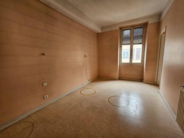 Immeuble à vendre à Le Pont-de-Beauvoisin 38480