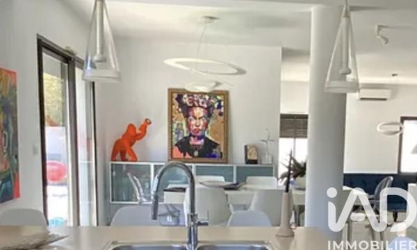 Maison à vendre 5 pièces 196 m² Corneilhan