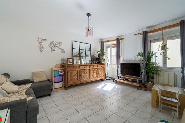 CARCASSONNE – LIMOUX – ST HILAIRE Maison de village T7 220m² (173m² hab) avec garage