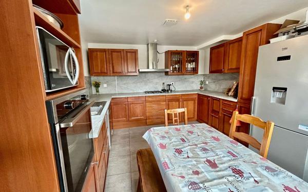 Maison à vendre    7 pièces • 225 m2 Coulommiers