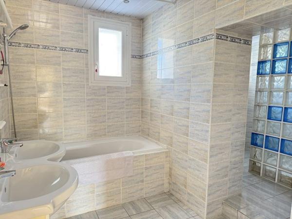 Maison charentaise Cozes 125 m²