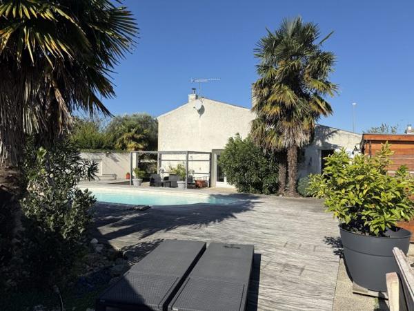 Maison charentaise Cozes 125 m²