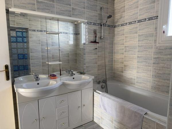 Maison charentaise Cozes 125 m²