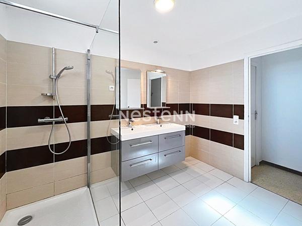 A VENDRE PINSAGUEL - IMMEUBLE AVEC 2 APPARTEMENTS ET GARAGES