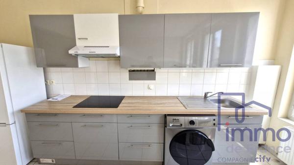 T2 BIS A PROXIMITE FACULTE JEAN MONNET