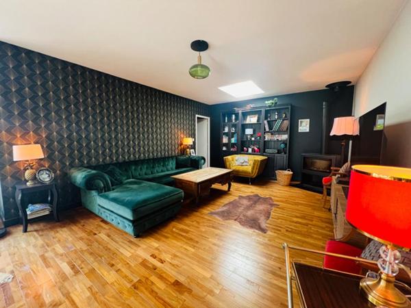 Maison moderne avec piscine