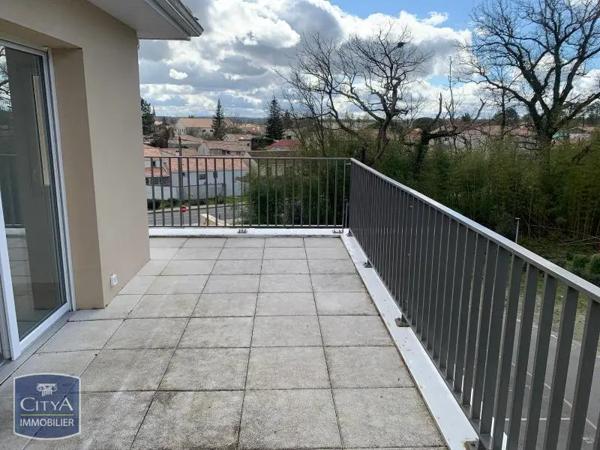 Appartement à louer 3 pièces 60.48m² Le Taillan-Médoc (33320)