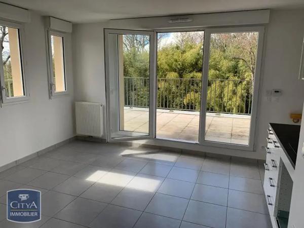 Appartement à louer 3 pièces 60.48m² Le Taillan-Médoc (33320)