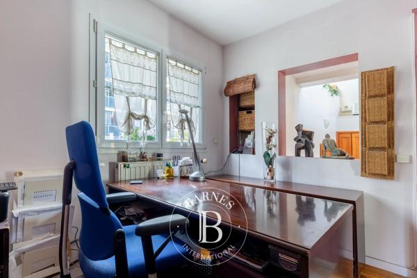 Les Lilas, Maison 4 Chambres -  200 m² à vendre