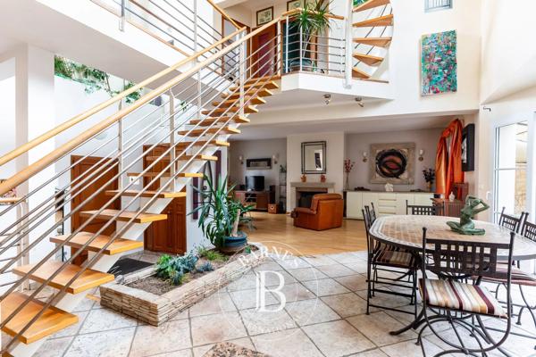 Les Lilas, Maison 4 Chambres -  200 m² à vendre
