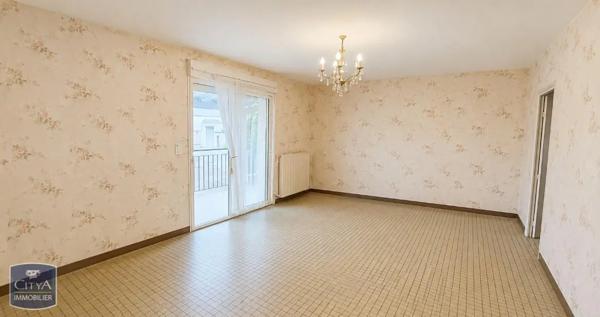 Maison à louer 4 pièces 80.04m² Champigny-sur-Veude (37120)