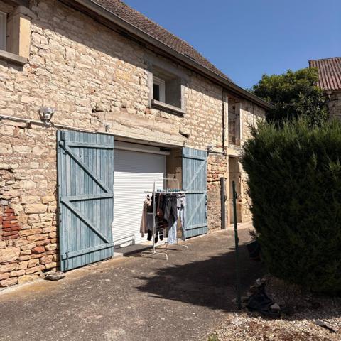 FONTAINE 71150 - ENSEMBLE IMMOBILIER DE CARACTERE - HABITATION RENTABILITÉ ET FORT POTENTIEL