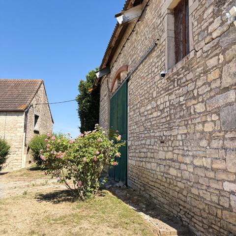 FONTAINE 71150 - ENSEMBLE IMMOBILIER DE CARACTERE - HABITATION RENTABILITÉ ET FORT POTENTIEL