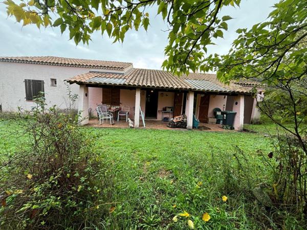 villa de plain pied sur joli terrain