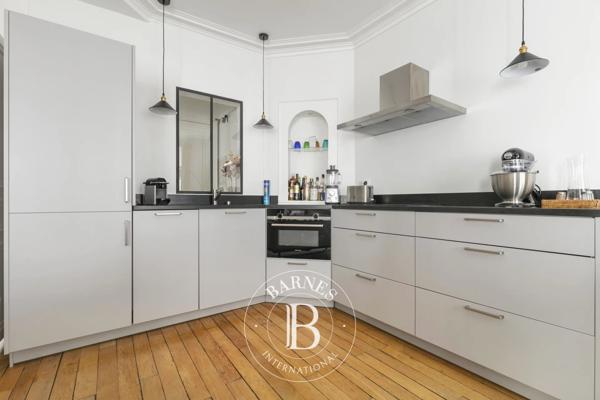 Paris 8ème, Appartement 1 Chambre -  49 m² à vendre