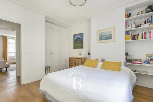 Paris 8ème, Appartement 1 Chambre -  49 m² à vendre