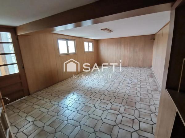 Grande maison familiale et son beau terrain!