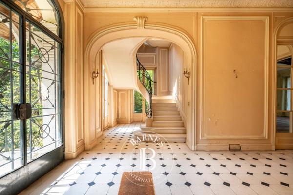 Rueil-Malmaison, Maison 7 Chambres -  404 m² à vendre