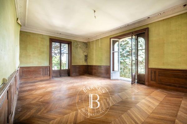 Rueil-Malmaison, Maison 7 Chambres -  404 m² à vendre